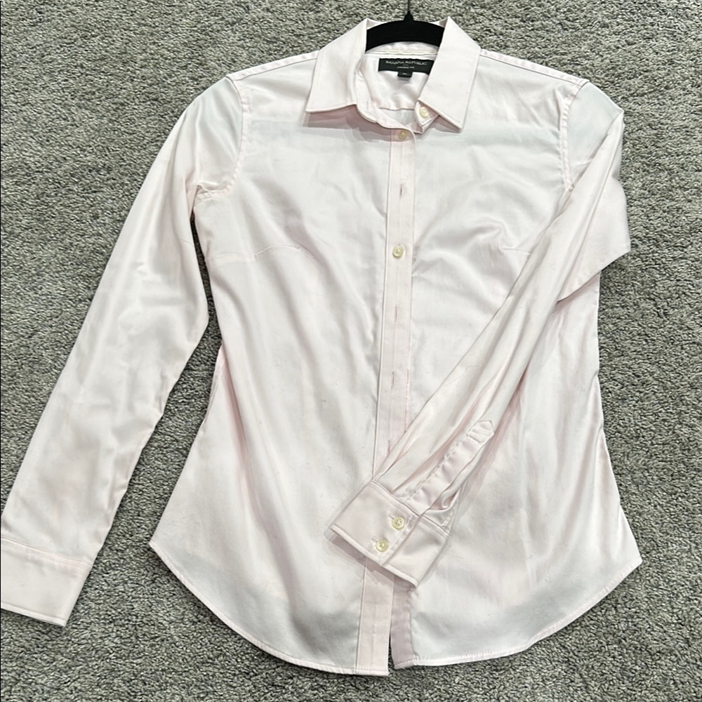 Women’s Banana Republic Pink Dress Shirt